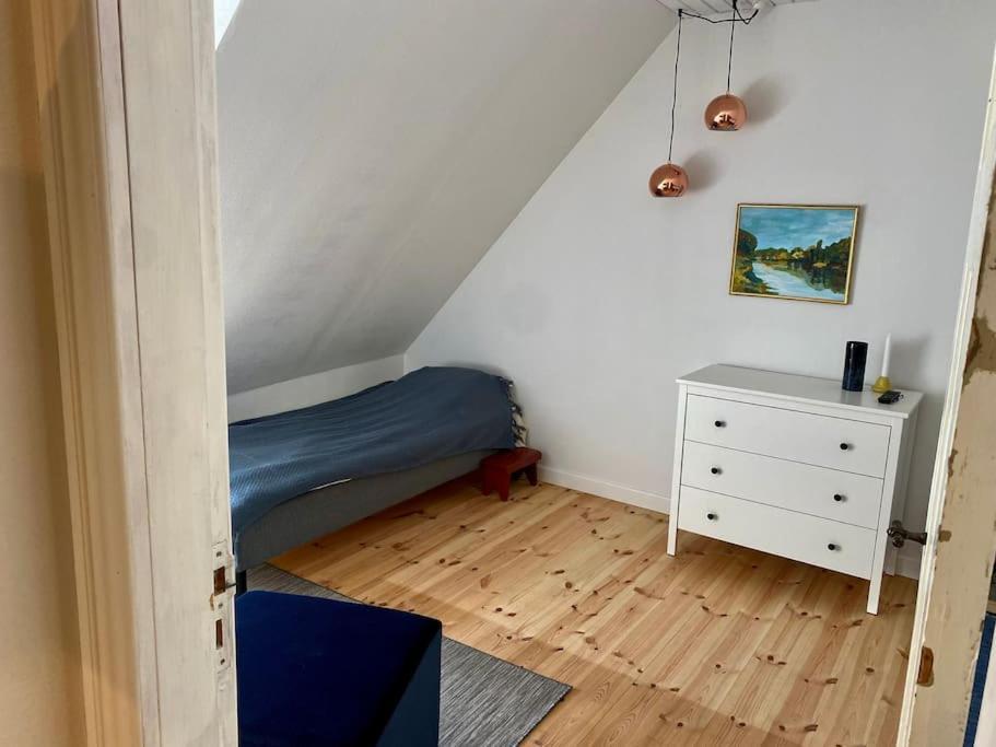 Idyllisk, Historisk Byhus Ved Fjorden I Mariager ภายนอก รูปภาพ